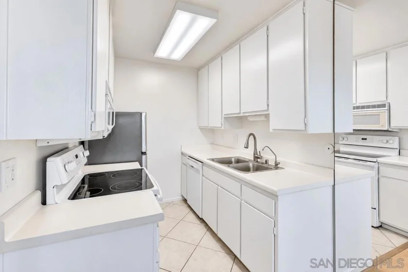1855 Diamond Street #220 photo 17