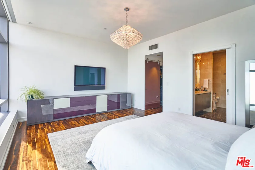 900 W Olympic Boulevard #34A photo 12