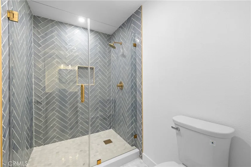 16512 Blackbeard Lane #204 photo 8
