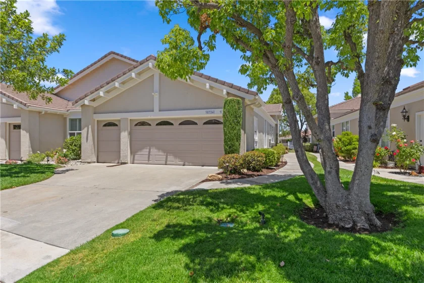 38726 Bears Paw Drive photo 1