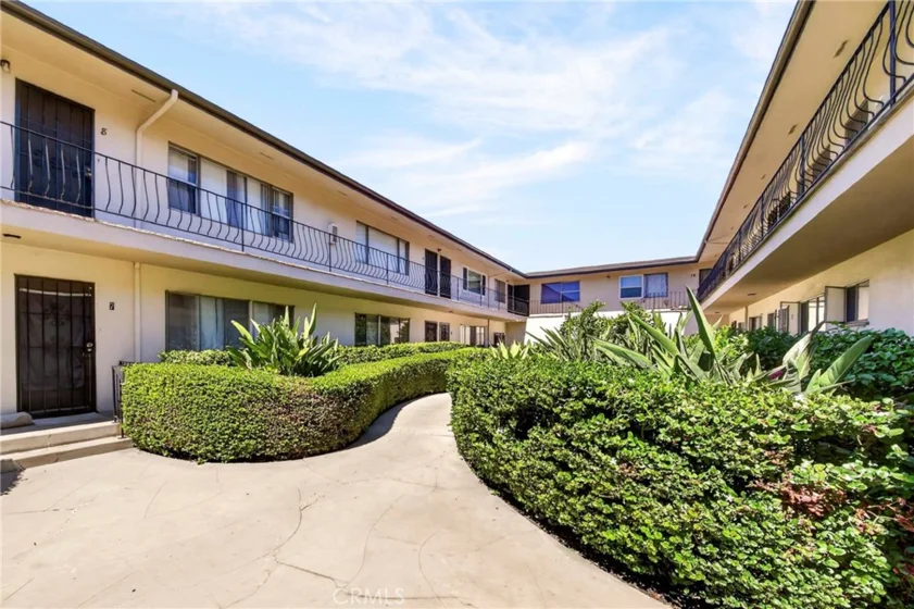 728 Cedar photo 3
