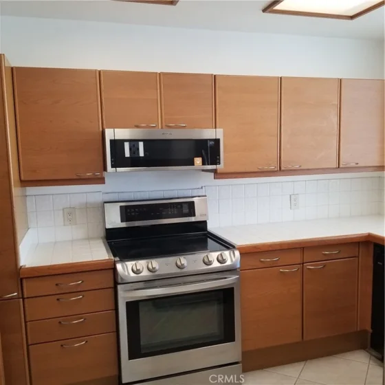 1310 E Ocean #405 photo 7