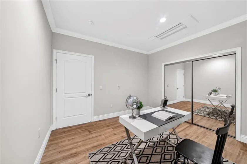 944 S Serrano Avenue #306 photo 11