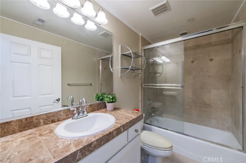 610 S Wilton Place #402 photo 23
