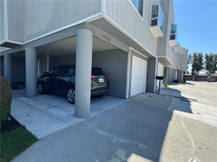 15732 S B #A photo 6