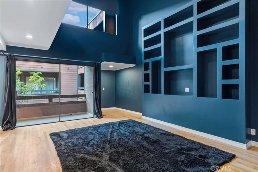 4425 Whitsett Avenue #210 photo 2