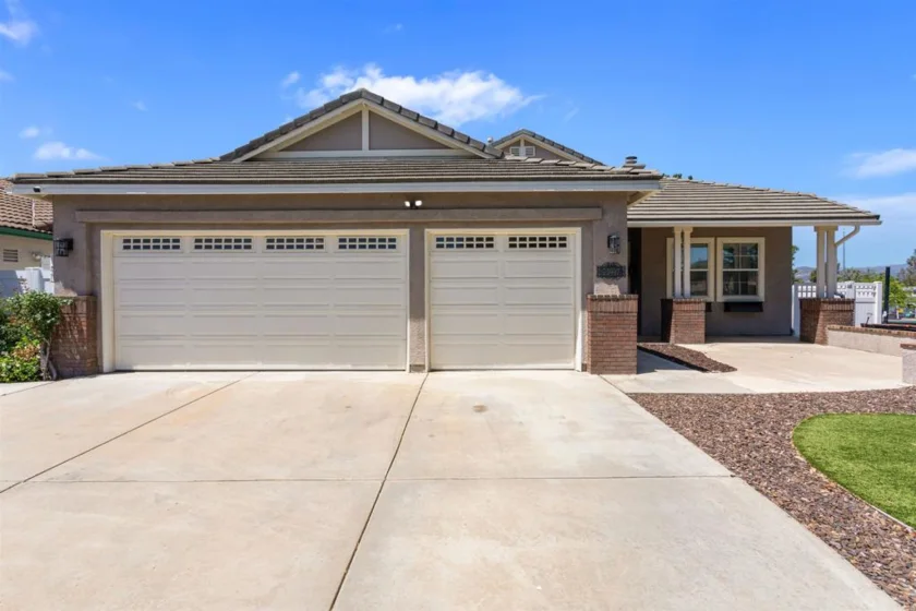 23997 Orleans Lane photo 32