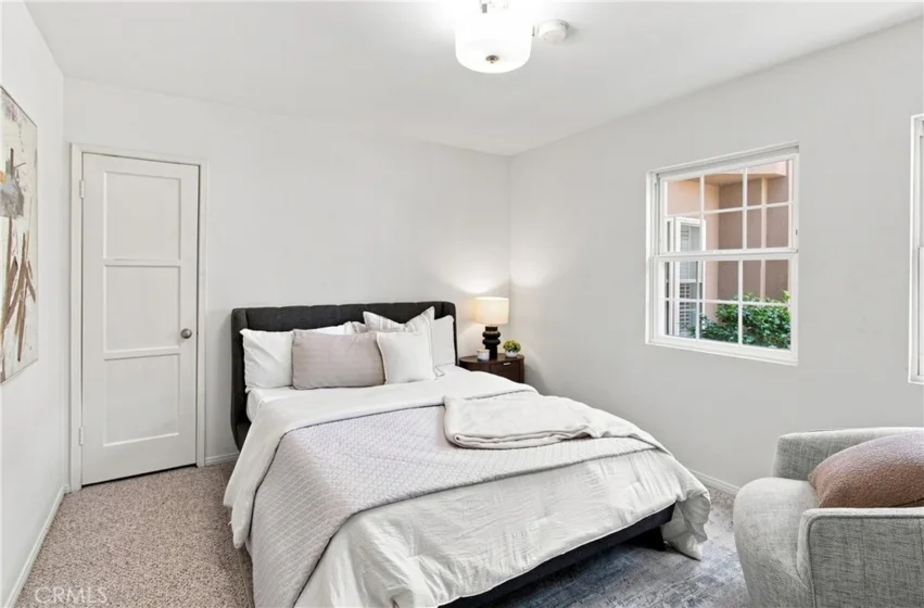 15034 Dickens Street #4 photo 20
