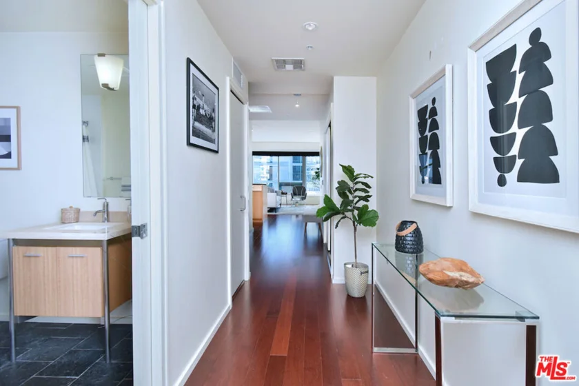 1155 S Grand Avenue #915 photo 1