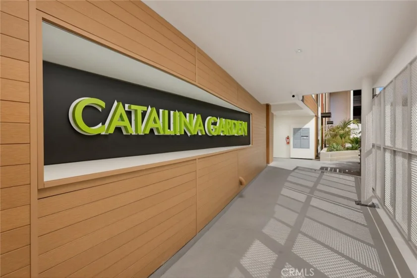 176 N Catalina Avenue #104 photo 2