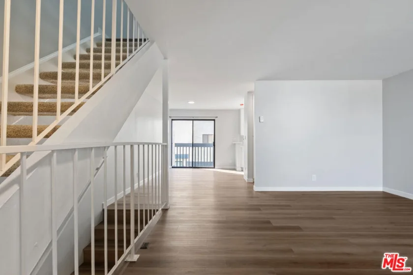 29239 Heathercliff Road #12 photo 11