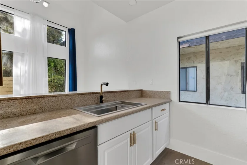 7632 Topanga Canyon #110 photo 10