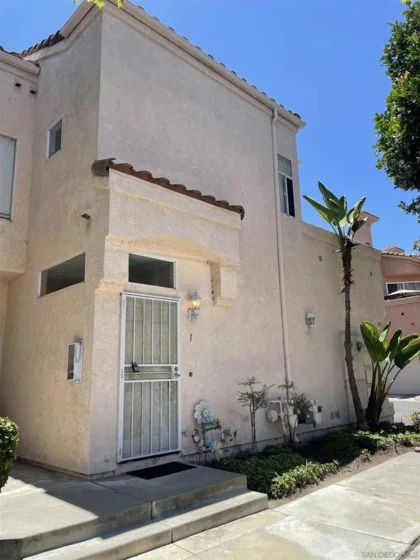 1373 Serena Circle #1 photo 1