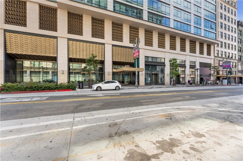 400 S Broadway #1314 photo 14