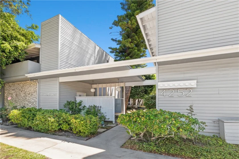 4252 Fair Avenue #22 photo 23