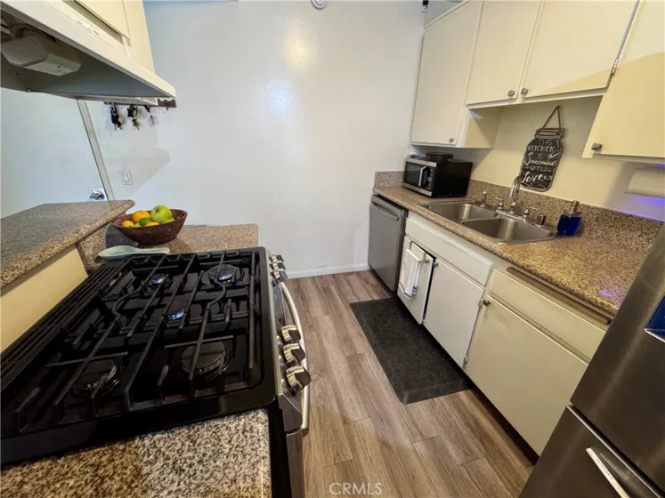 4877 Jackson Street #B photo 12