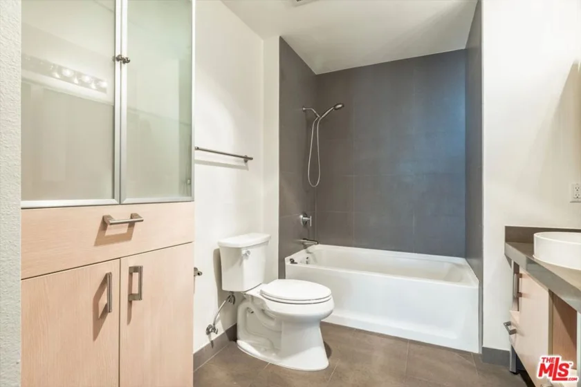 1234 Wilshire Boulevard #405 photo 16