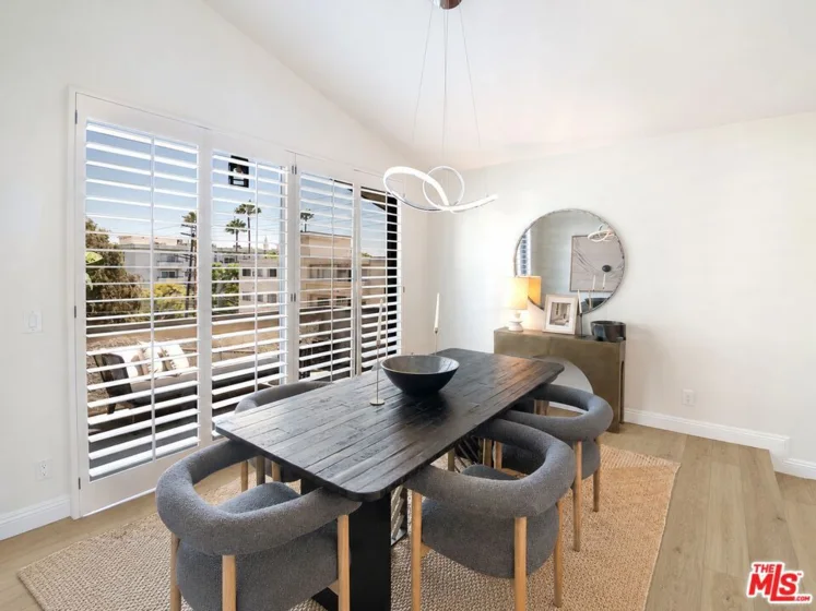 1434 Greenfield Avenue #303 photo 13