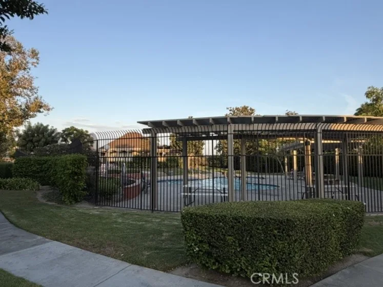 1021 W Lamark Lane photo 14
