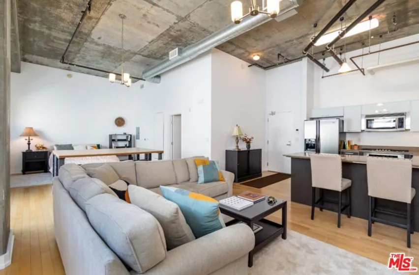 645 W 9th Street #734 photo 1