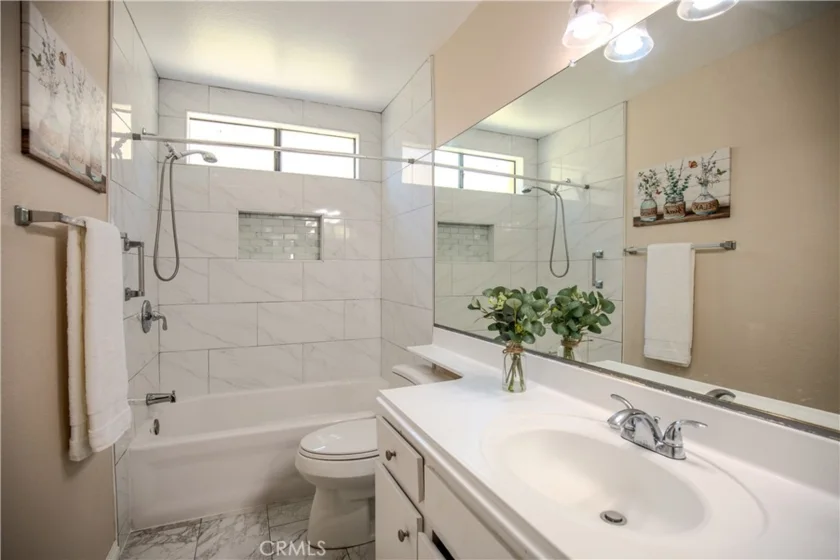 2528 N Tustin #D photo 10