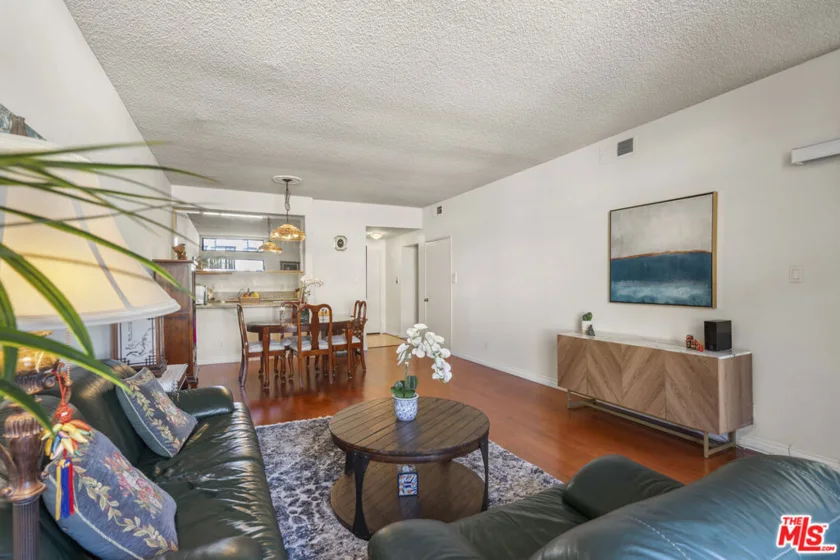 729 S Hobart Boulevard #40 photo 31