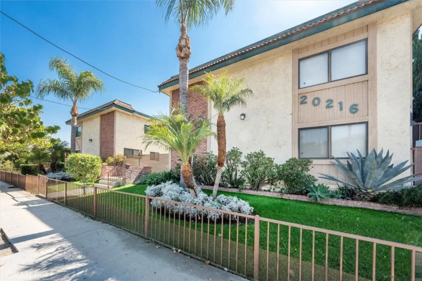 20216 Roscoe Boulevard #1 photo 1