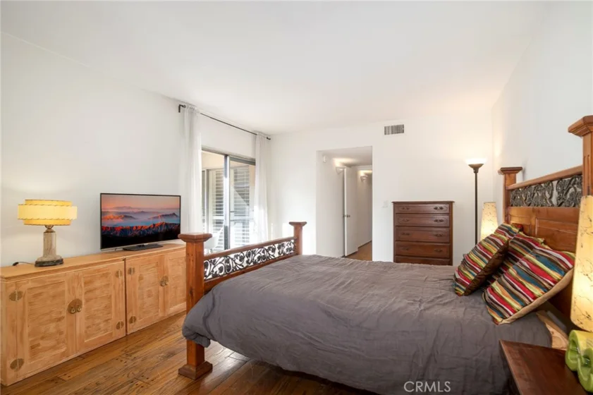 927 N Kings Road #118 photo 10