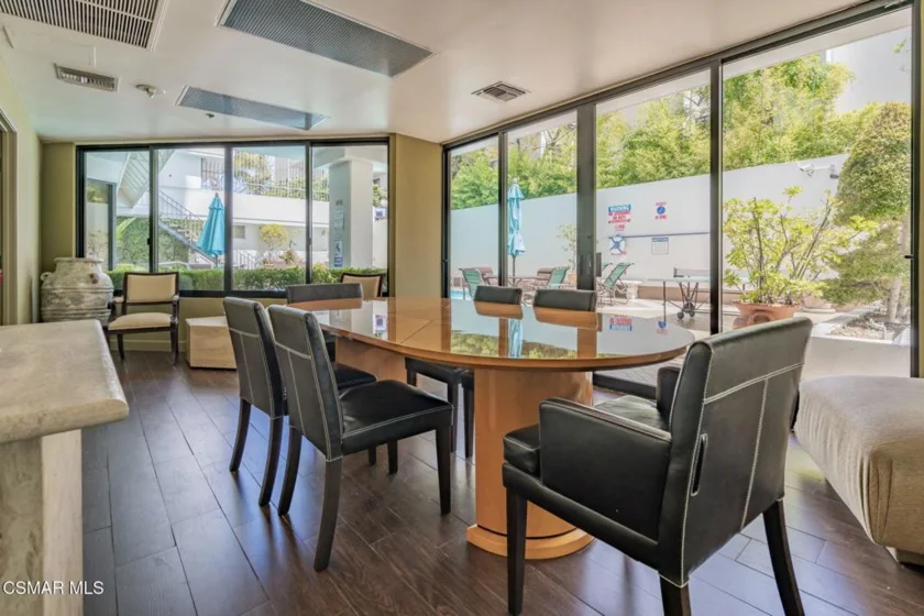 10660 Wilshire Boulevard #410 photo 80