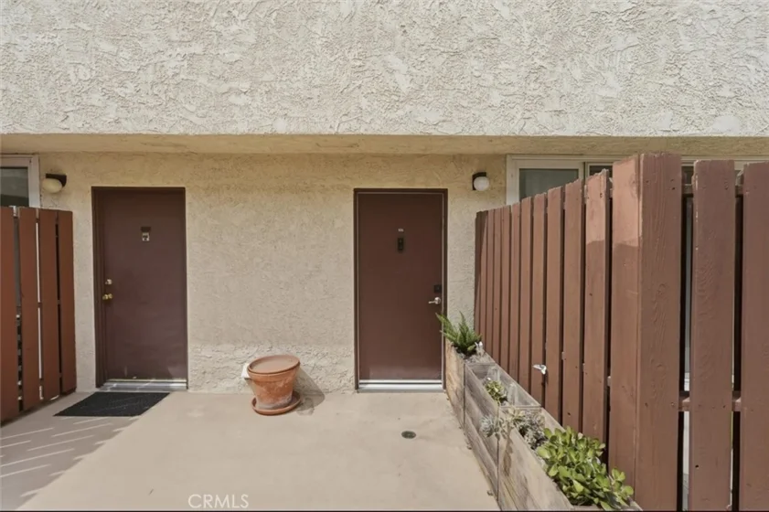 1747 Barry Avenue #106 photo 26