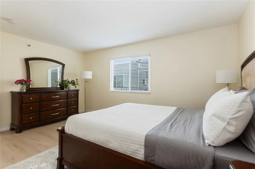 726 Elm Avenue #404 photo 18