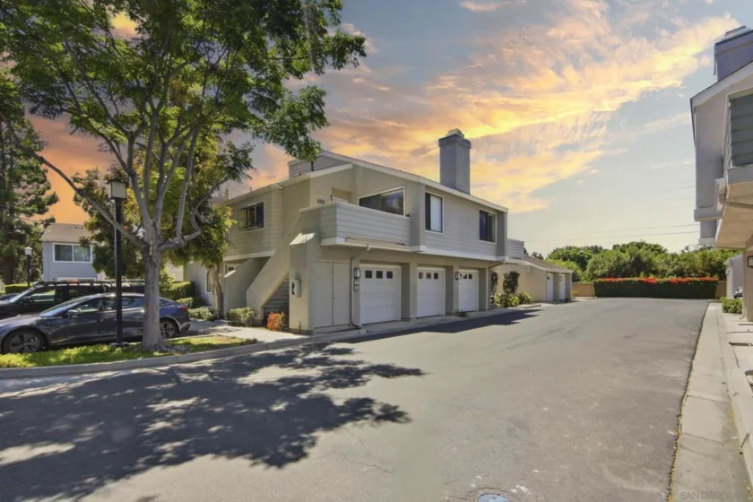 387 Deerfield #77 photo 1