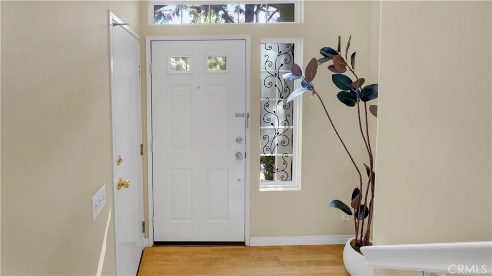 329 Rathbourne photo 2