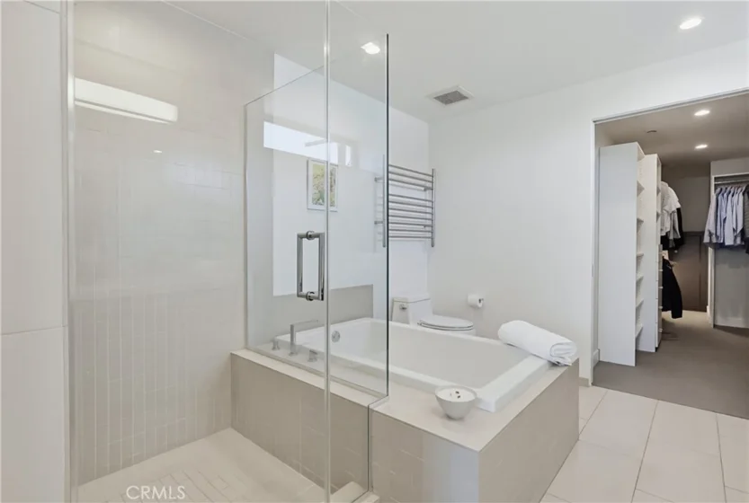 855 N Croft Avenue #302 photo 21