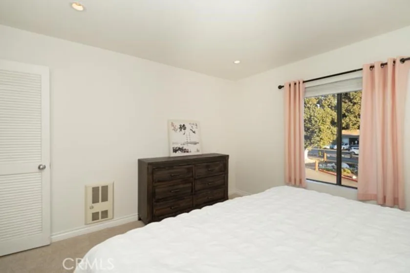 226 Springview photo 12