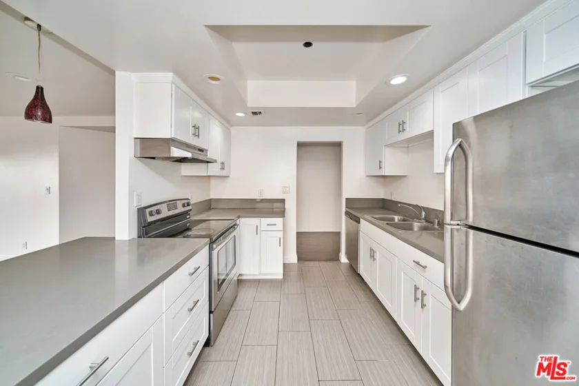 727 S Ardmore Avenue #801 photo 28