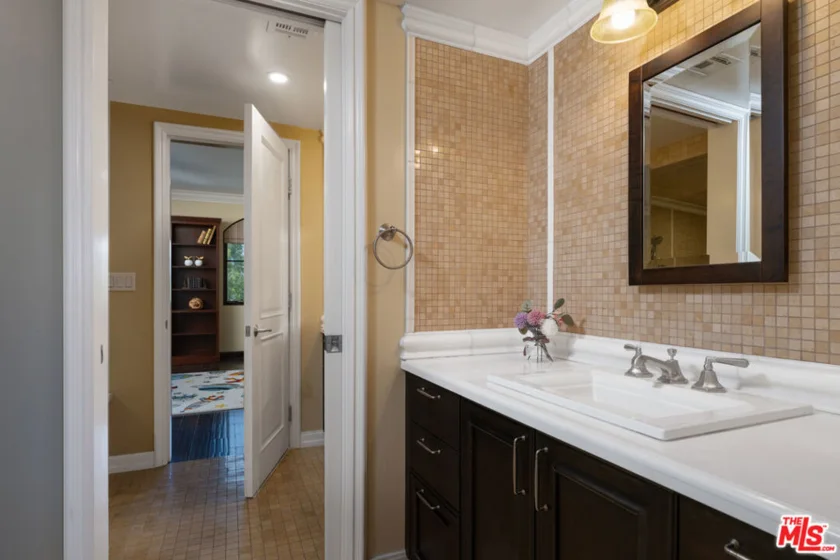 155 Cordova Street #501 photo 15