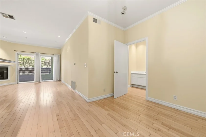 300 N N El Molino Avenue #107 photo 8
