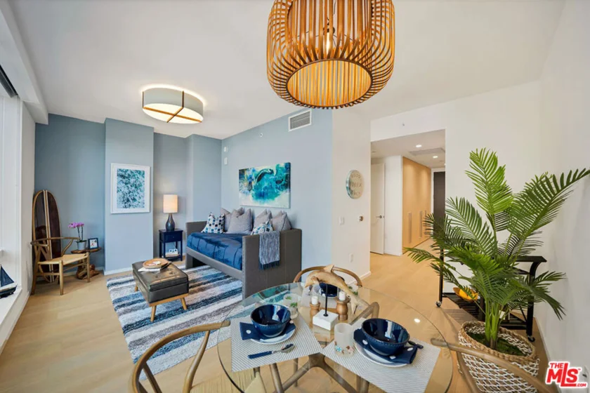 877 Francisco Street #626 photo 3