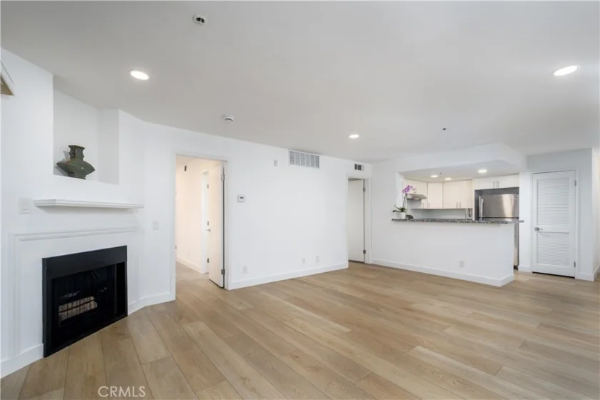 35 Linden photo 5