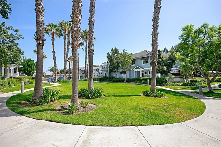 91 Carlsbad photo 24
