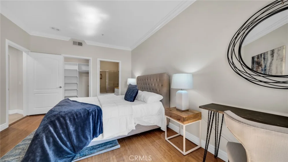 7218 Hillside Avenue #202 photo 11