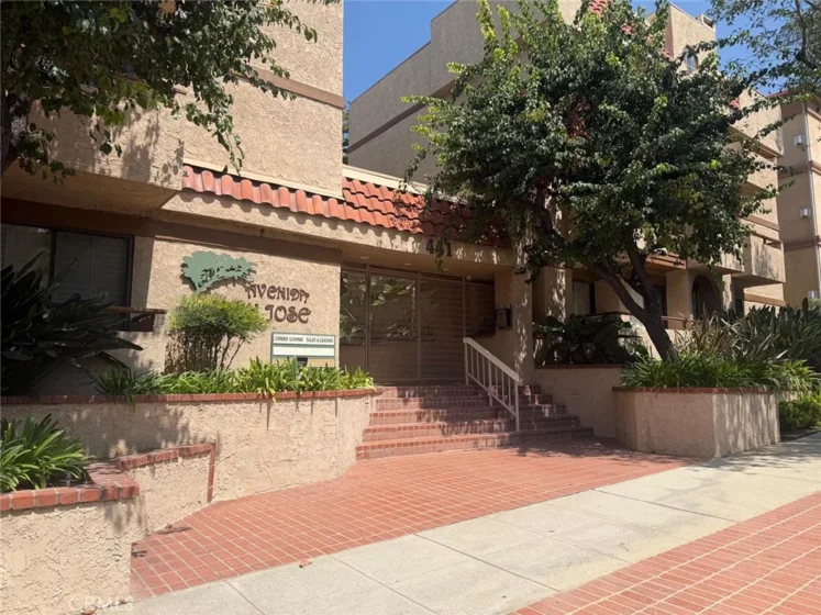 441 E San Jose #309 photo 1