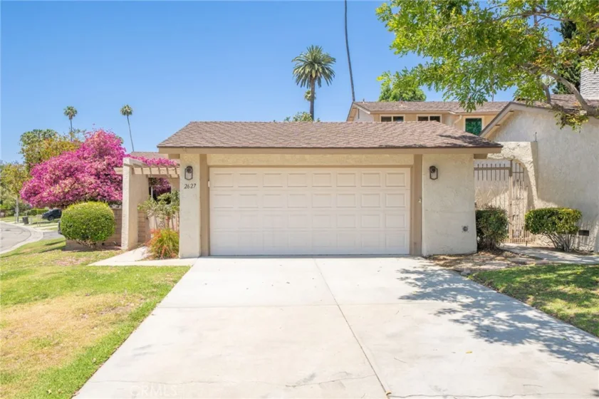 2627 Mangrove Way photo 1