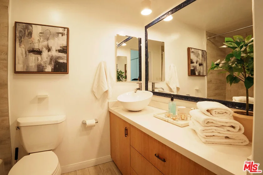 1110 Hacienda Place #207 photo 14