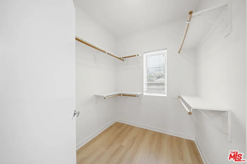 2864 Sunset Place #201 photo 23