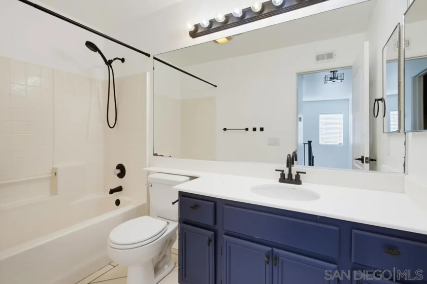 1228 La Vida Court photo 35