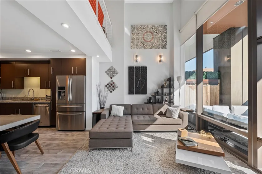 1100 Wilshire Boulevard #1707 photo 29