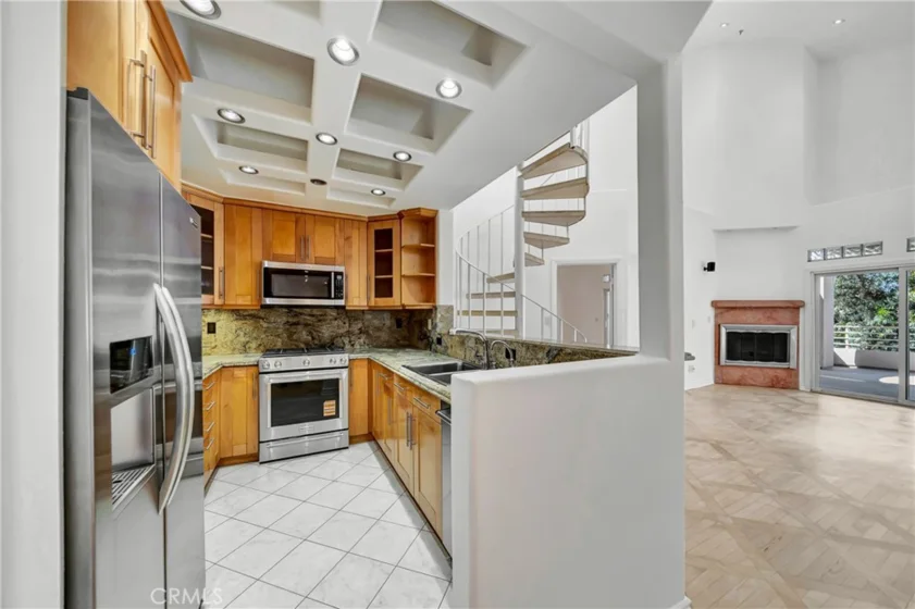 4477 Woodman Avenue #305 photo 9