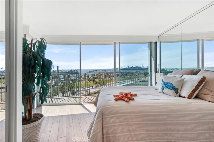 700 E Ocean Boulevard #1206 photo 25